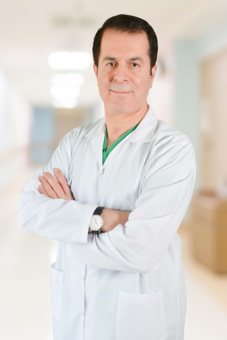 Op. Dr. Faruk Moin