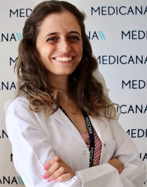 Op. Dr. Menekşe Kastamoni  