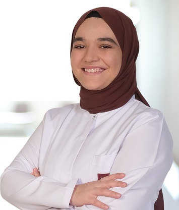 Dentist Büşra Ceylan