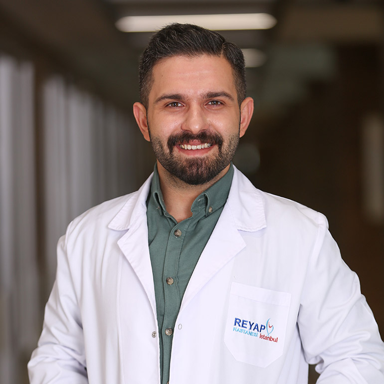 Dietitian Berat Demircigil 