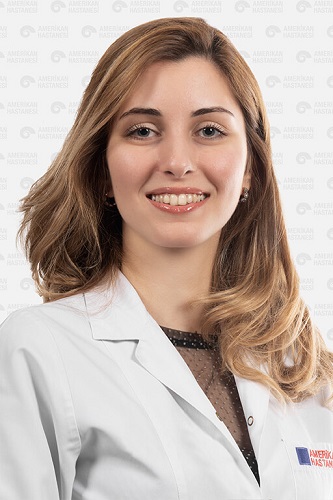 Dietitian Deniz Özyalçın
