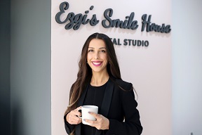 Dentist Ezgi Şenyurt