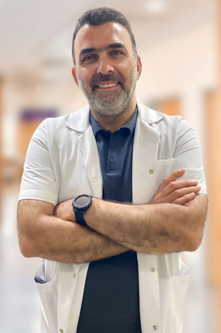 Op. Dr. Adnan Karaoğlu