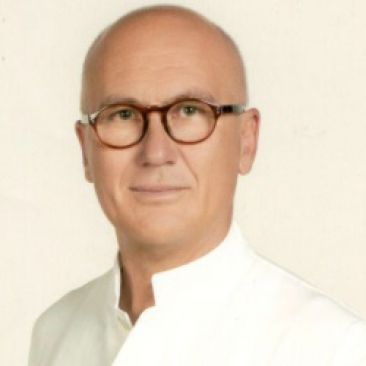Op. Dr. İhsan ÖZUYSAL