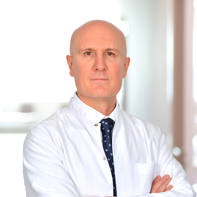 Op. Dr. Mete Açıkgöz 