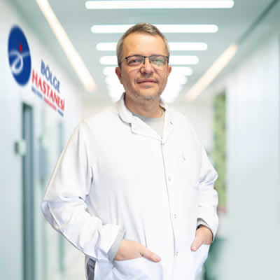 Op. Dr. Ahmet Topaloğlu 