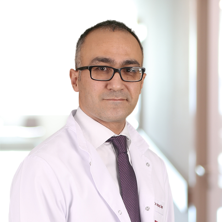 Op. Dr. Aytaç Sayın 