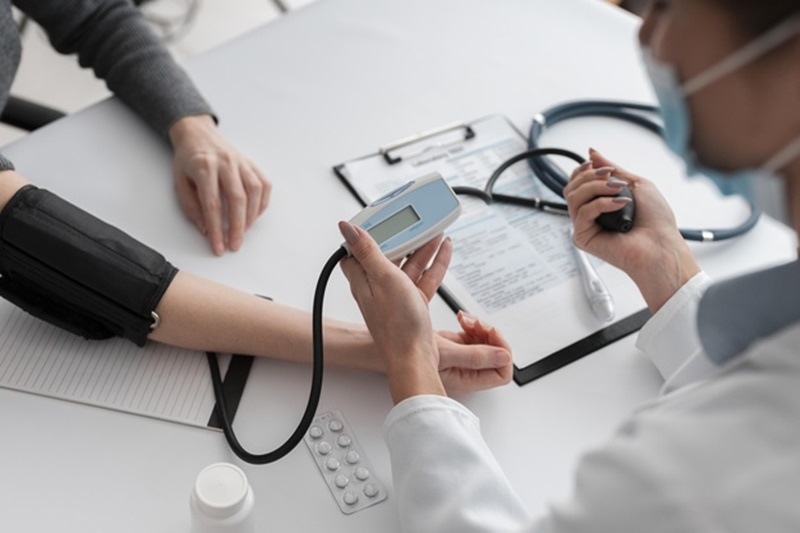 What Foreigners Should Do to Get Service in State Hospitals?