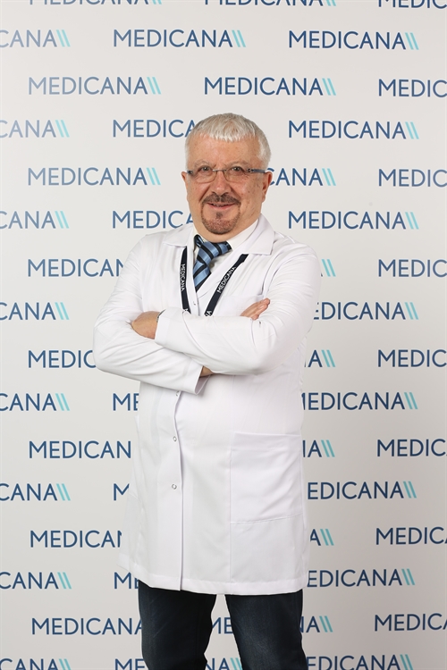 Op. Dr. Etem Ruhi Göre