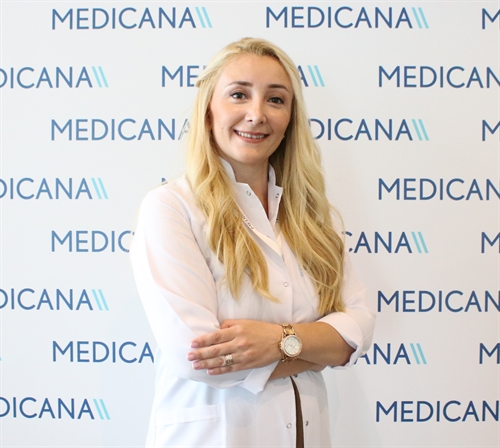 Op. Dr. İdil Öztürk  