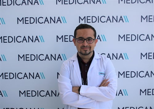 Op. Dr. Özden Savaş  