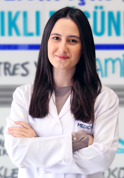 Dietitian Sena Çelik