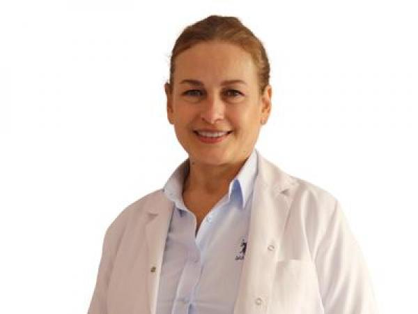 Dentist Duygu Rumani Bilgin